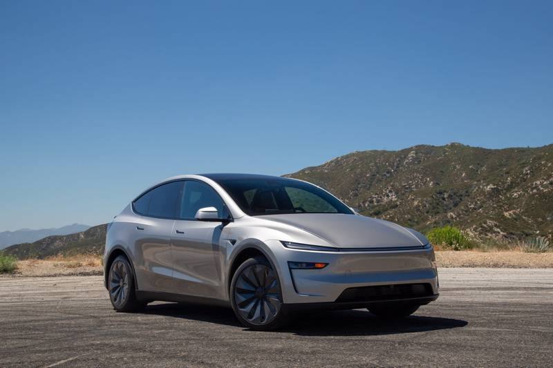 tesla-model-y-l-2027-01-exterior-front-angle
