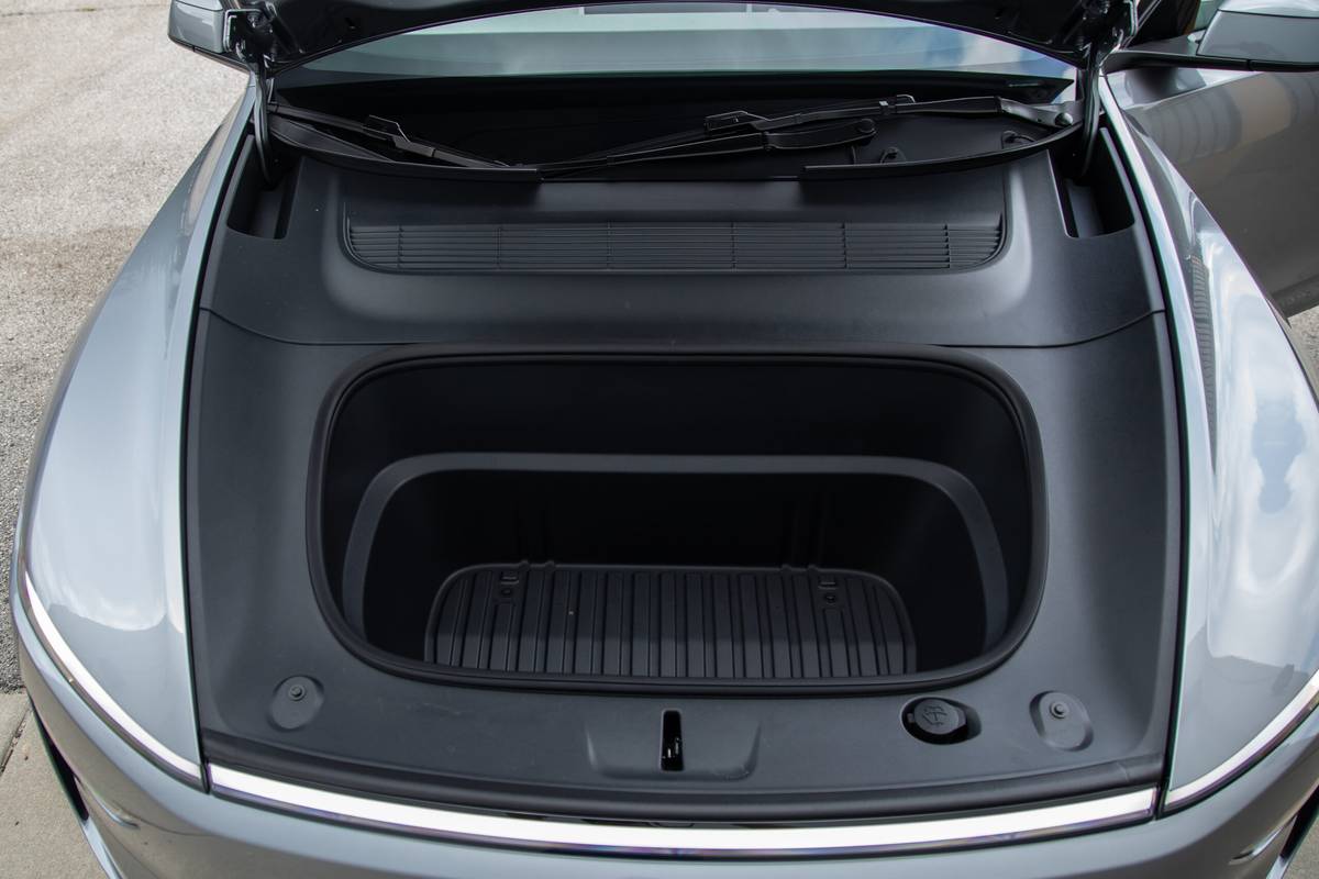 tesla model y long range awd 2025 06 interior frunk scaled jpg