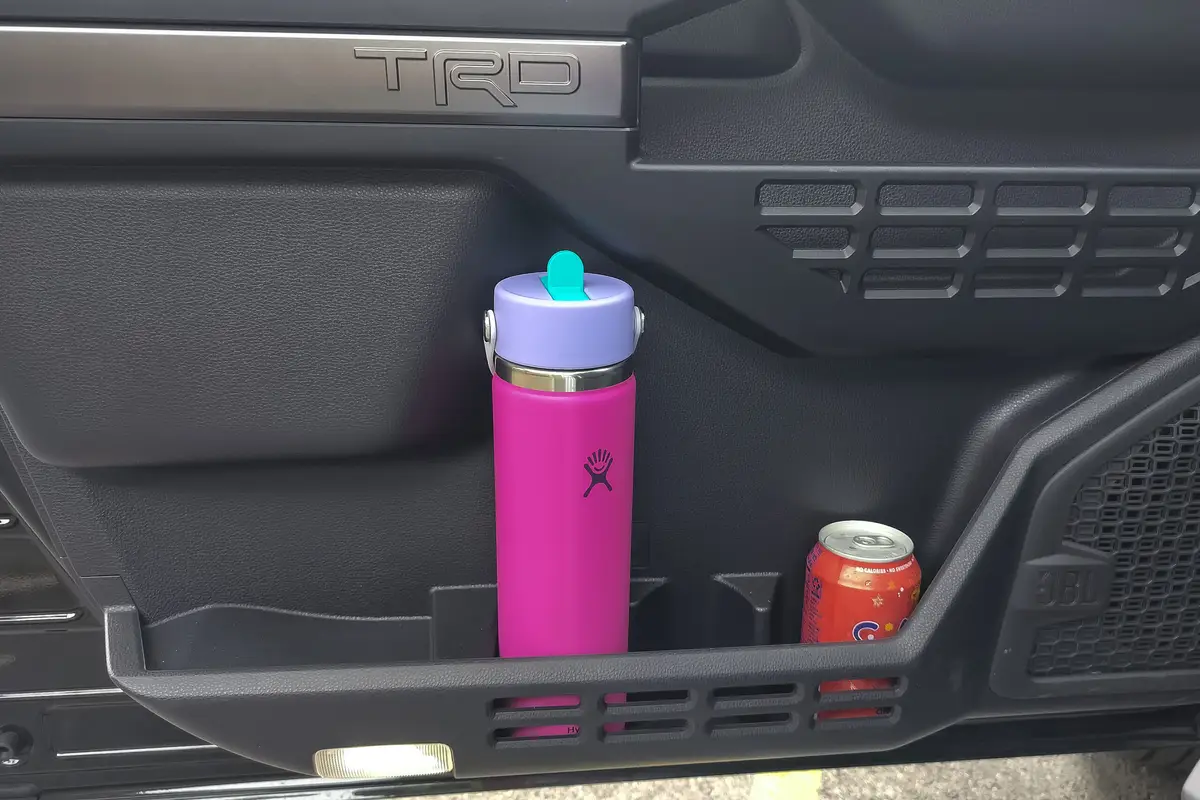 toyota 4runner 2025 05 interior door scaled jpg