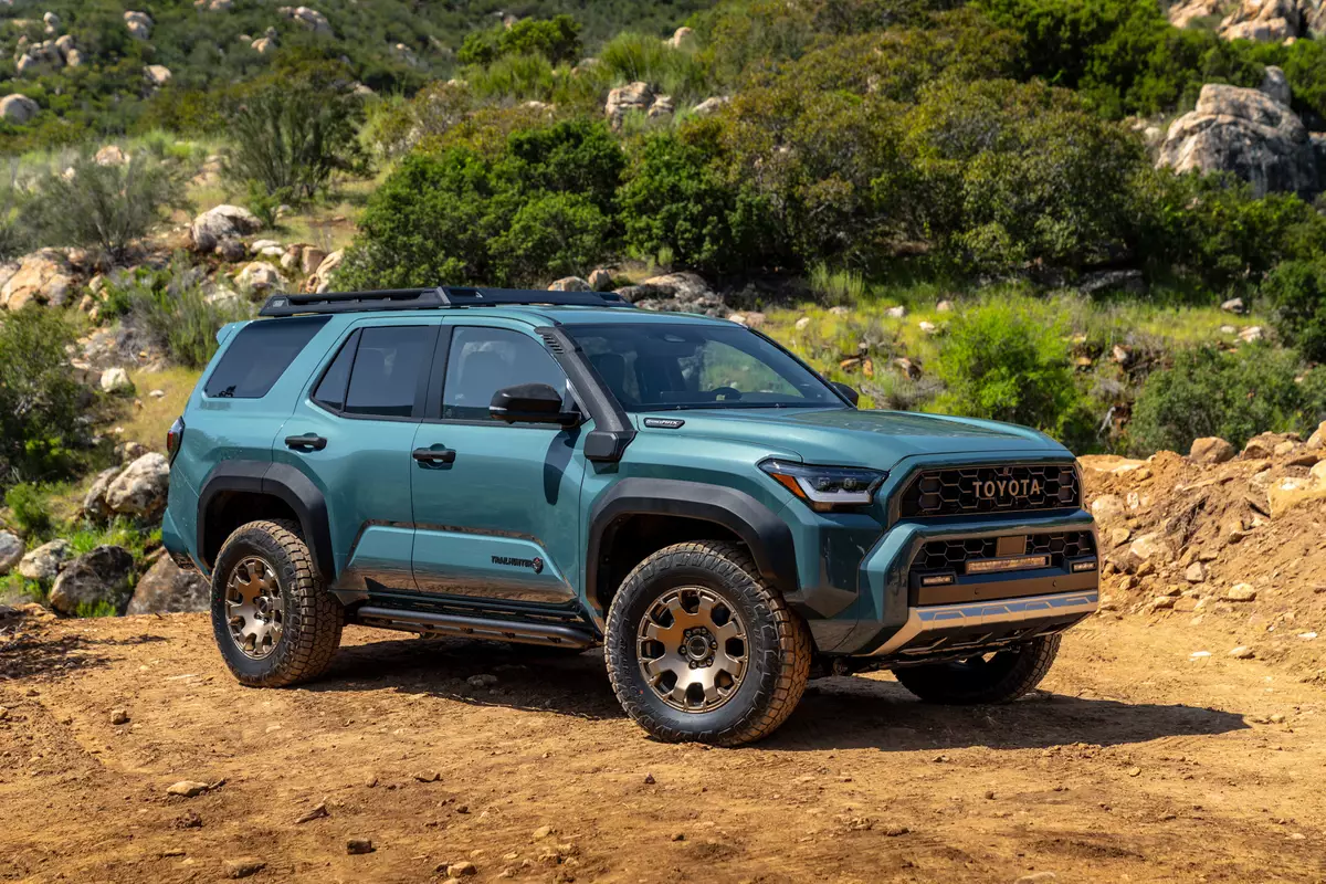 2025 Toyota 4Runner Specs, Price, MPG & Reviews