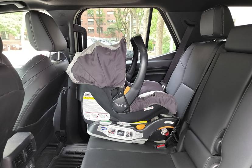 toyota-4runner-2025-interior-csc-02