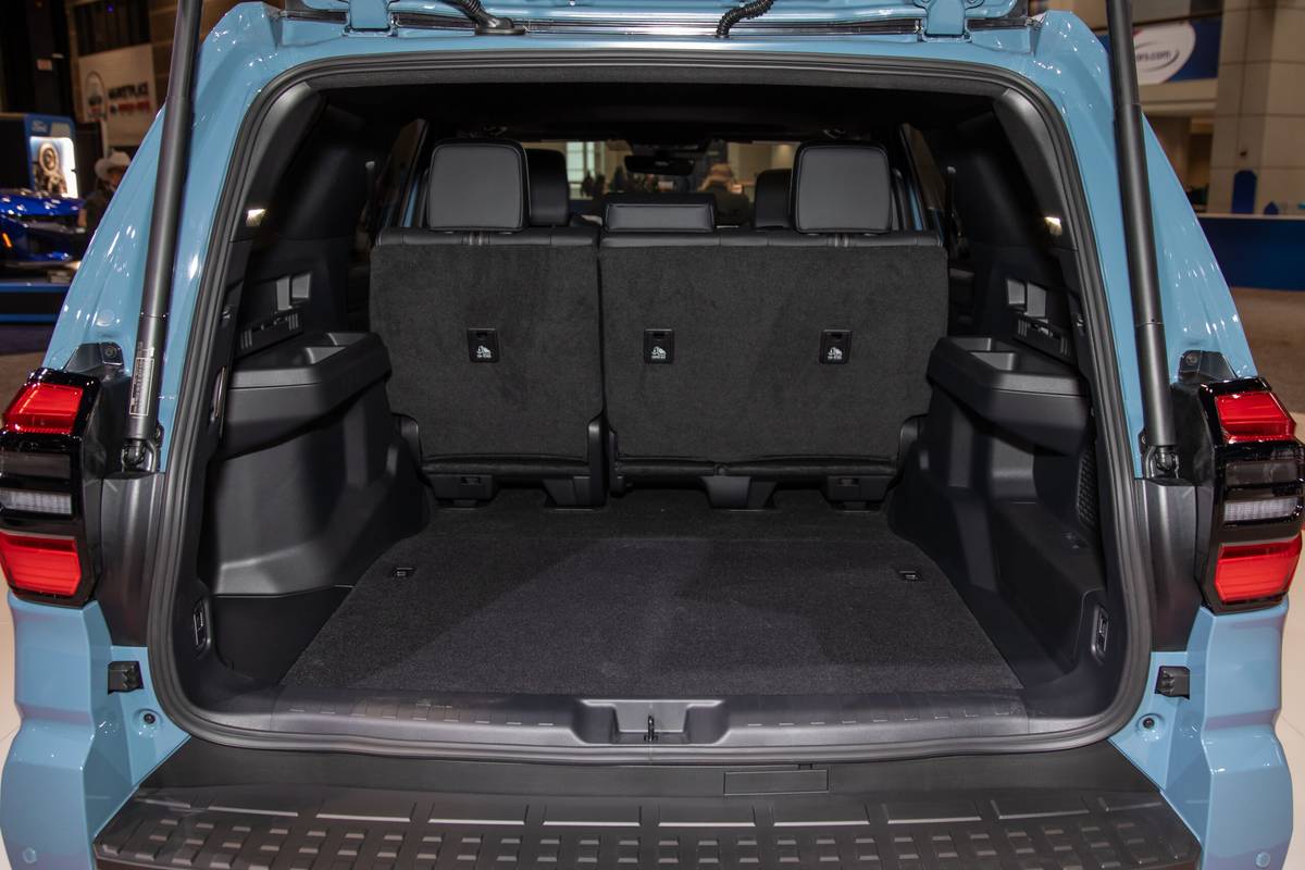 toyota 4runner 4wd limited 2026 25 interior cargo cas scaled jpg