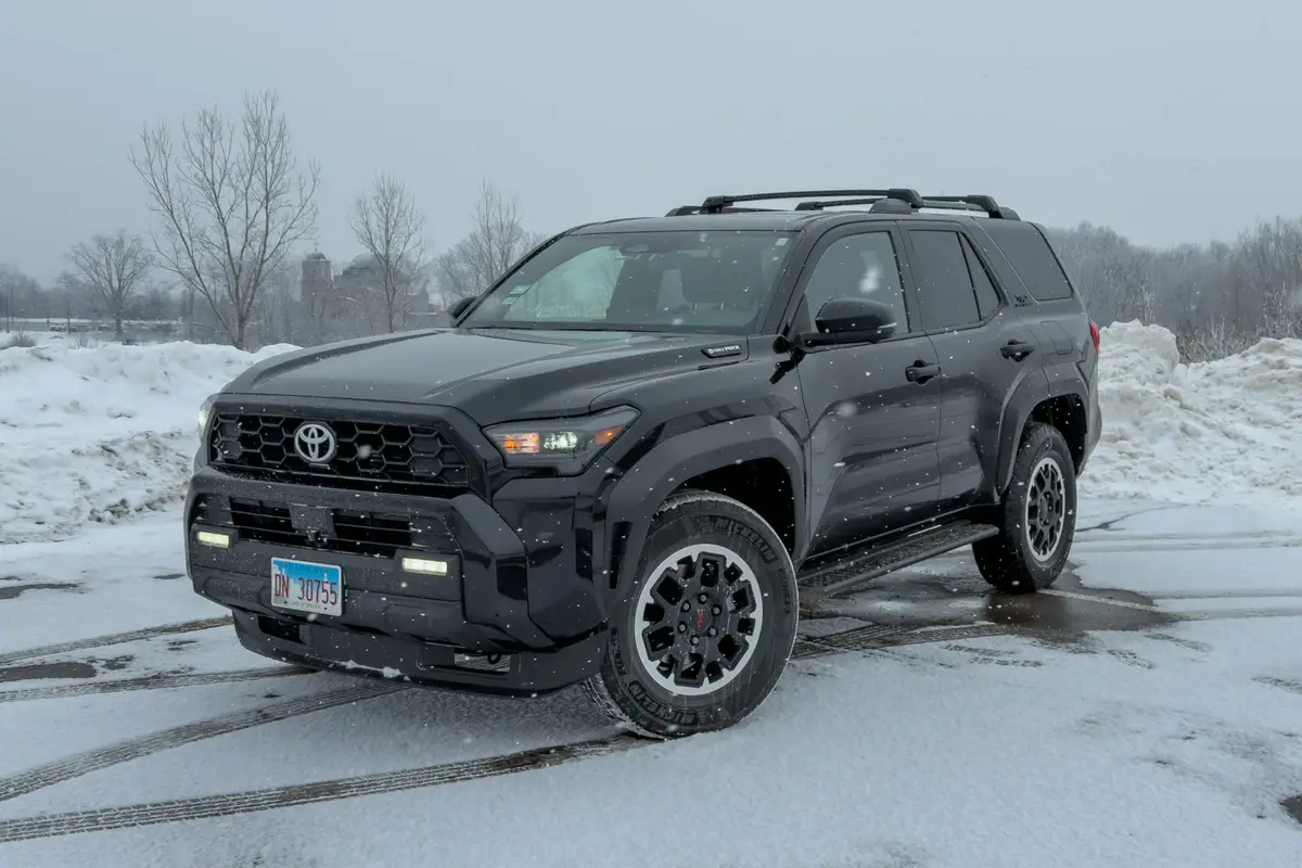 toyota 4runner hybrid trd off road premium 2025 02 exterior front angle winter scaled jpg