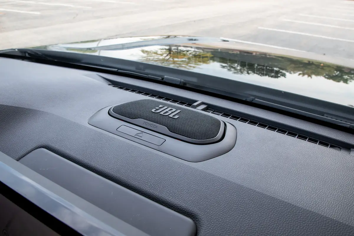 toyota 4runner hybrid trd off road premium 2025 02 interior dashboard audio scaled jpg