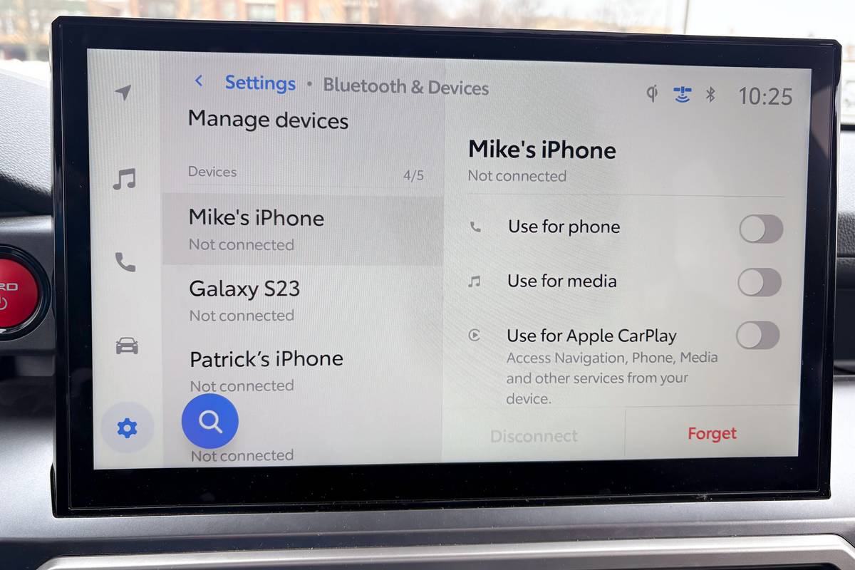toyota 4runner hybrid trd off road premium 2025 05 interior center stack display scaled jpg
