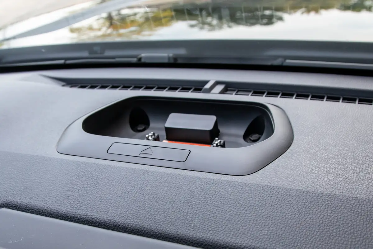 toyota 4runner hybrid trd off road premium 2025 06 interior dashboard audio scaled jpg