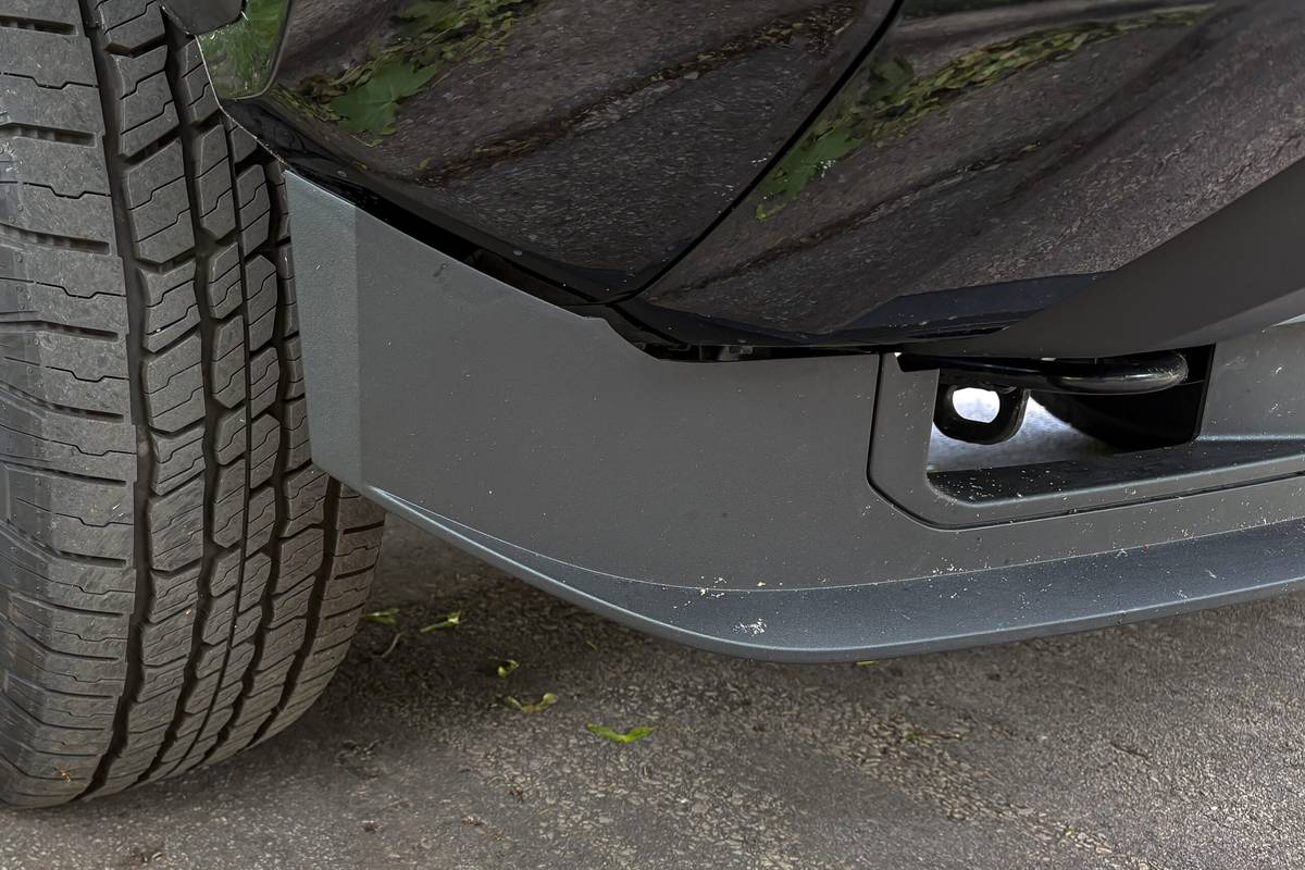 toyota 4runner hybrid trd off road premium 2025 08 exterior air dam scaled jpg