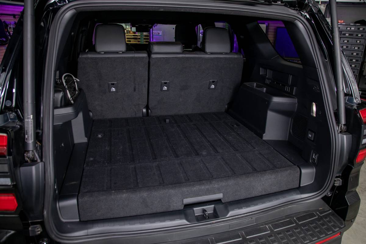 toyota 4runner hybrid trd off road premium 2025 09 interior cargo scaled jpg