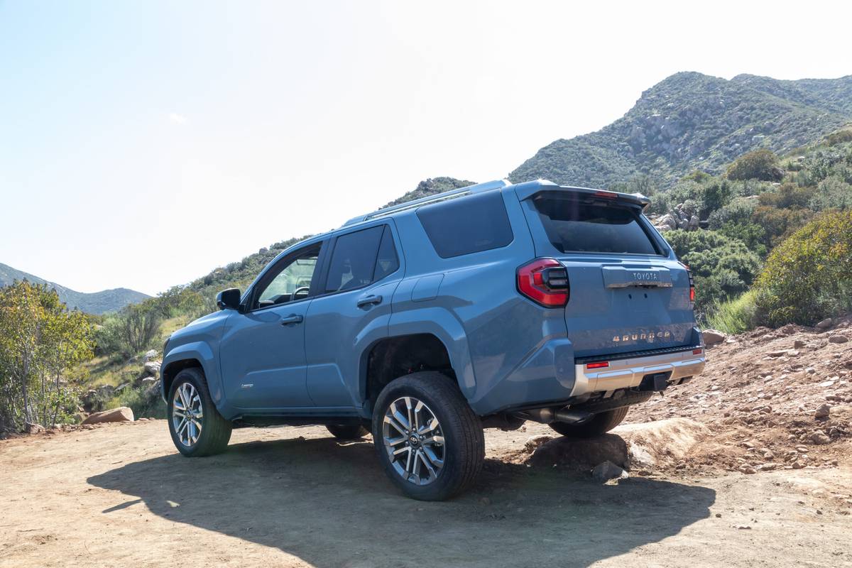 toyota 4runner limited 2025 34 exterior rear angle scaled jpg