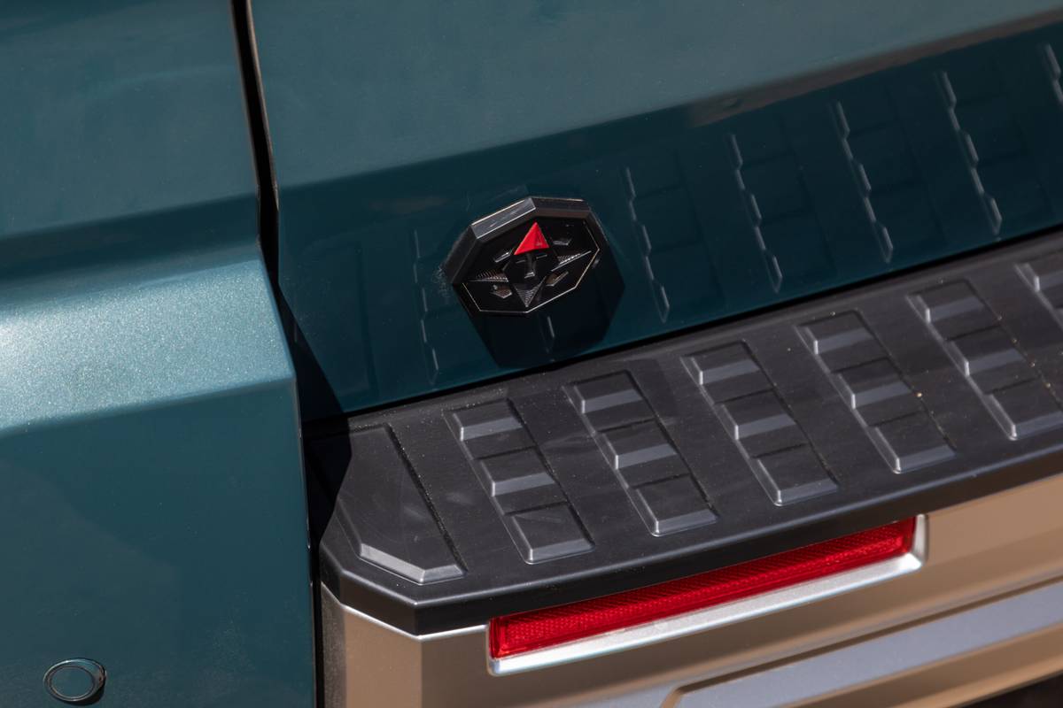 toyota 4runner trailhunter 2025 23 exterior rear badge scaled jpg
