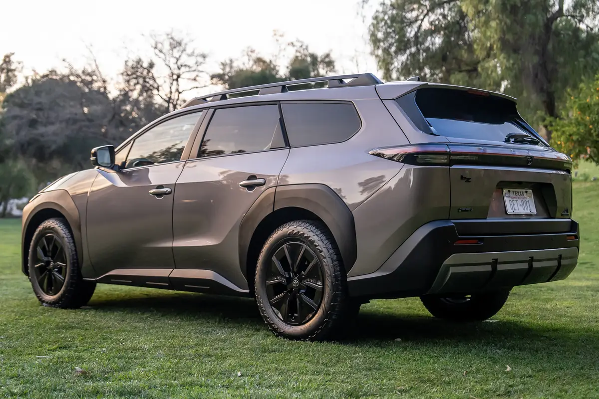 toyota bz woodland 2026 12 exterior rear angle scaled jpg
