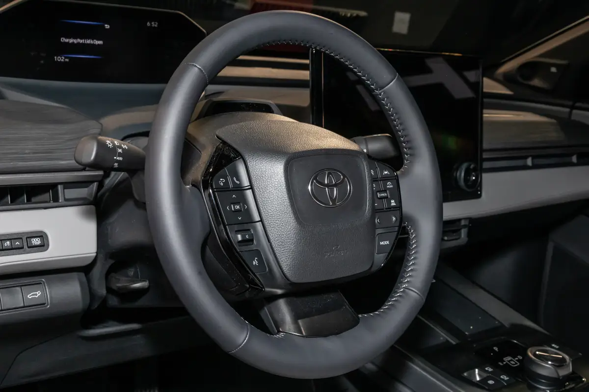 toyota c hr bev 2026 15 interior steering wheel jpg