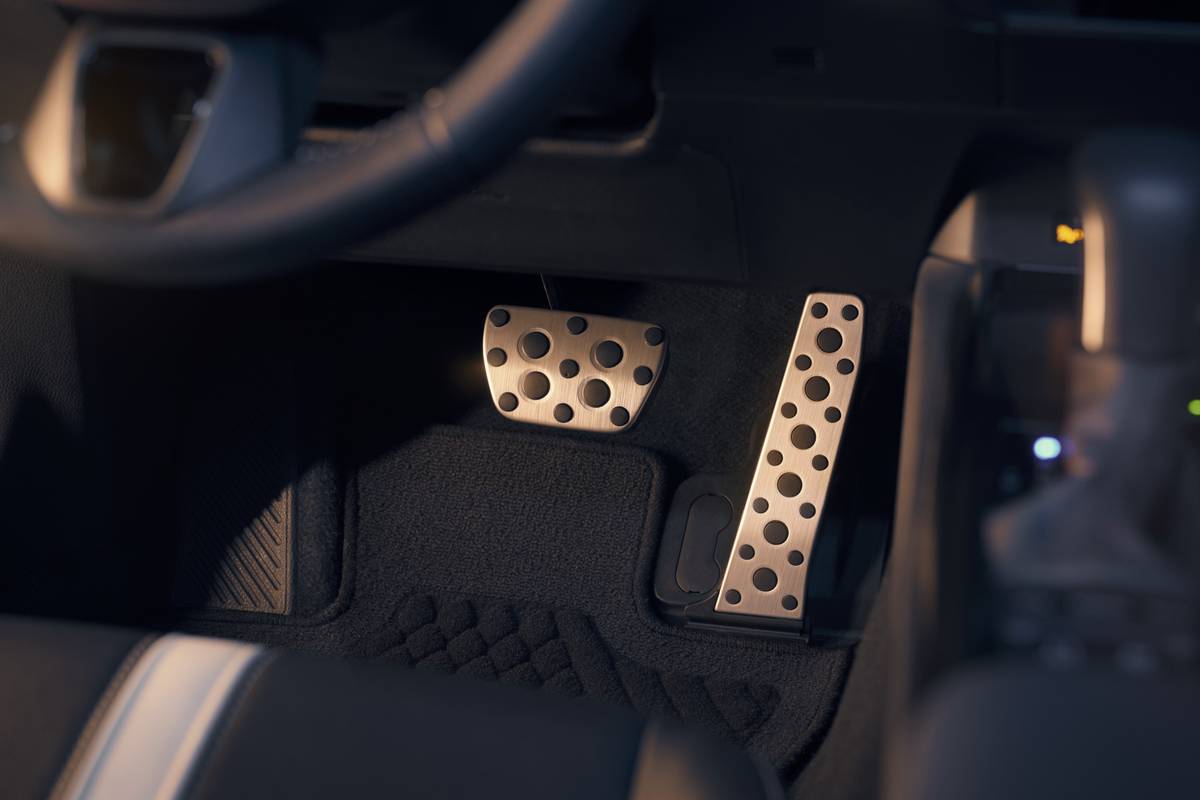 toyota camry 2026 interior oem 05 jpg