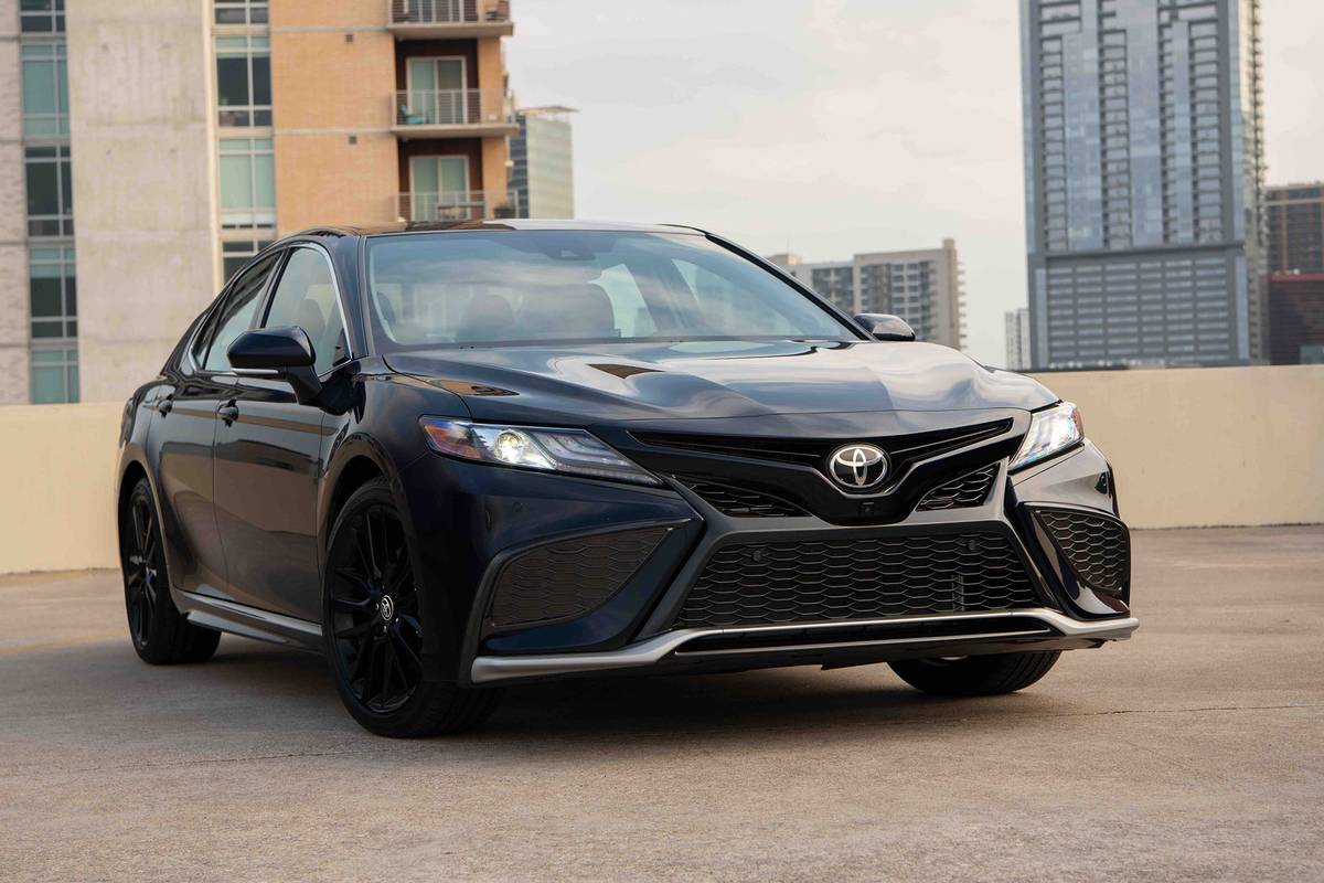 toyota-camry-xse-2022-front-end