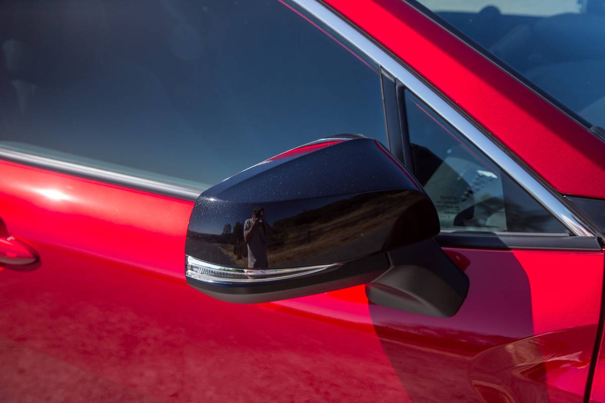 toyota corolla cross 2026 06 exterior side view mirror scaled jpg