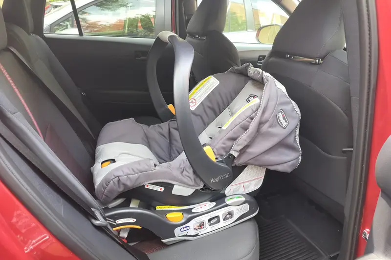 toyota-corolla-cross-hybrid-2025-interior-csc-01