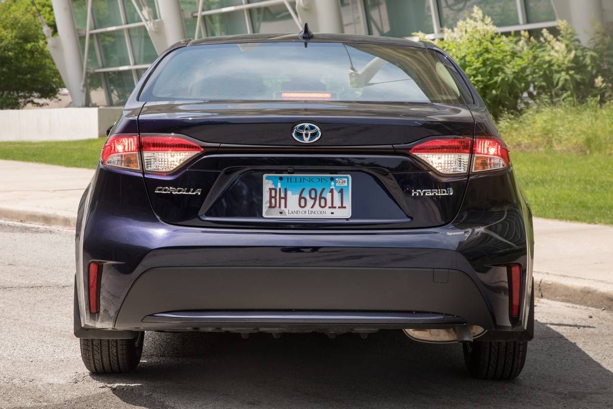 2020 Toyota Corolla Hybrid Specs, Price, MPG & Reviews | Cars.com