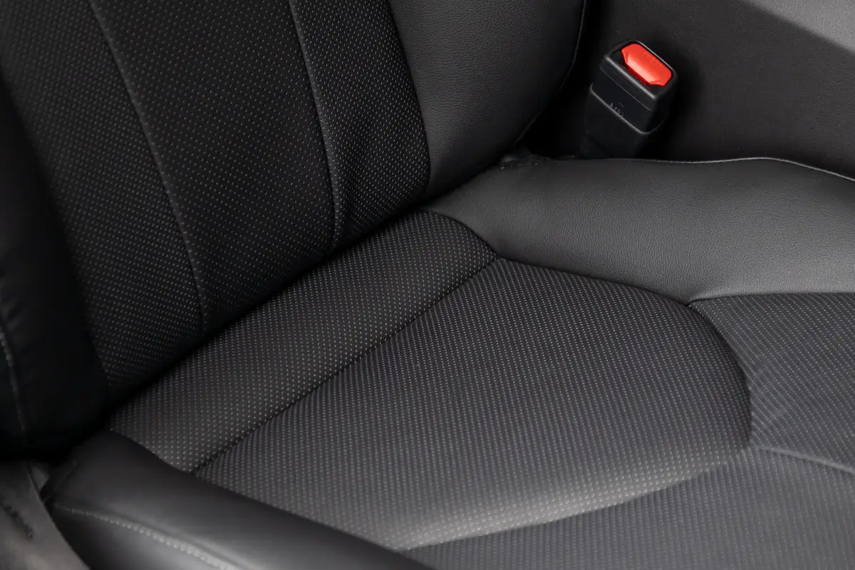 toyota grand highlander hybrid nightshade 2026 47 interior front row seat jpg