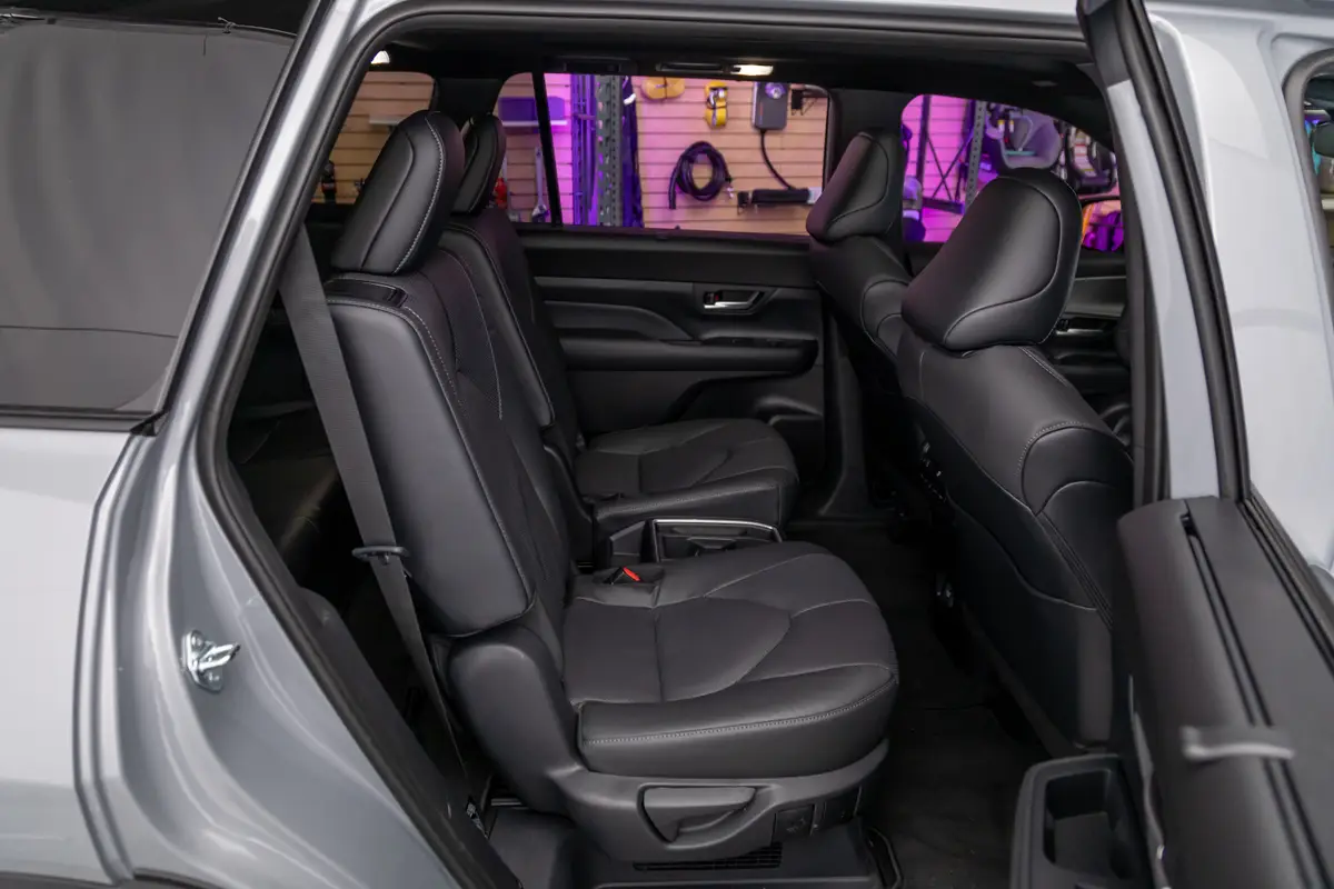 toyota grand highlander hybrid nightshade 2026 55 interior second row jpg