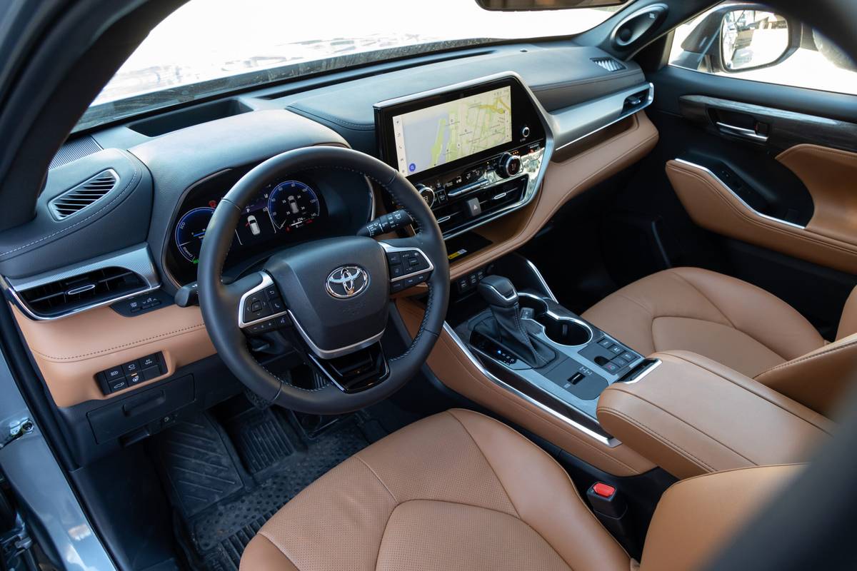 2023 Toyota Highlander Hybrid - Specs, Prices, MPG, Reviews & Photos ...