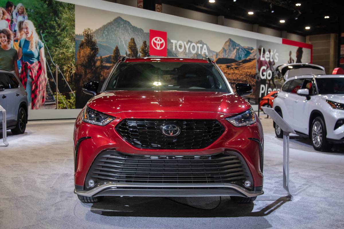 toyota highlander xse awd 2026 02 exterior front scaled jpg