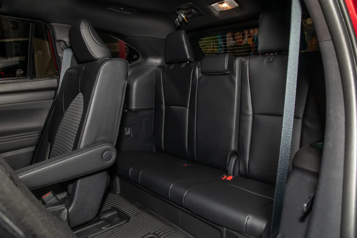 toyota highlander xse awd 2026 11 interior third row scaled jpg