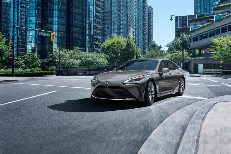 toyota-mirai-2024-exterior-oem-01
