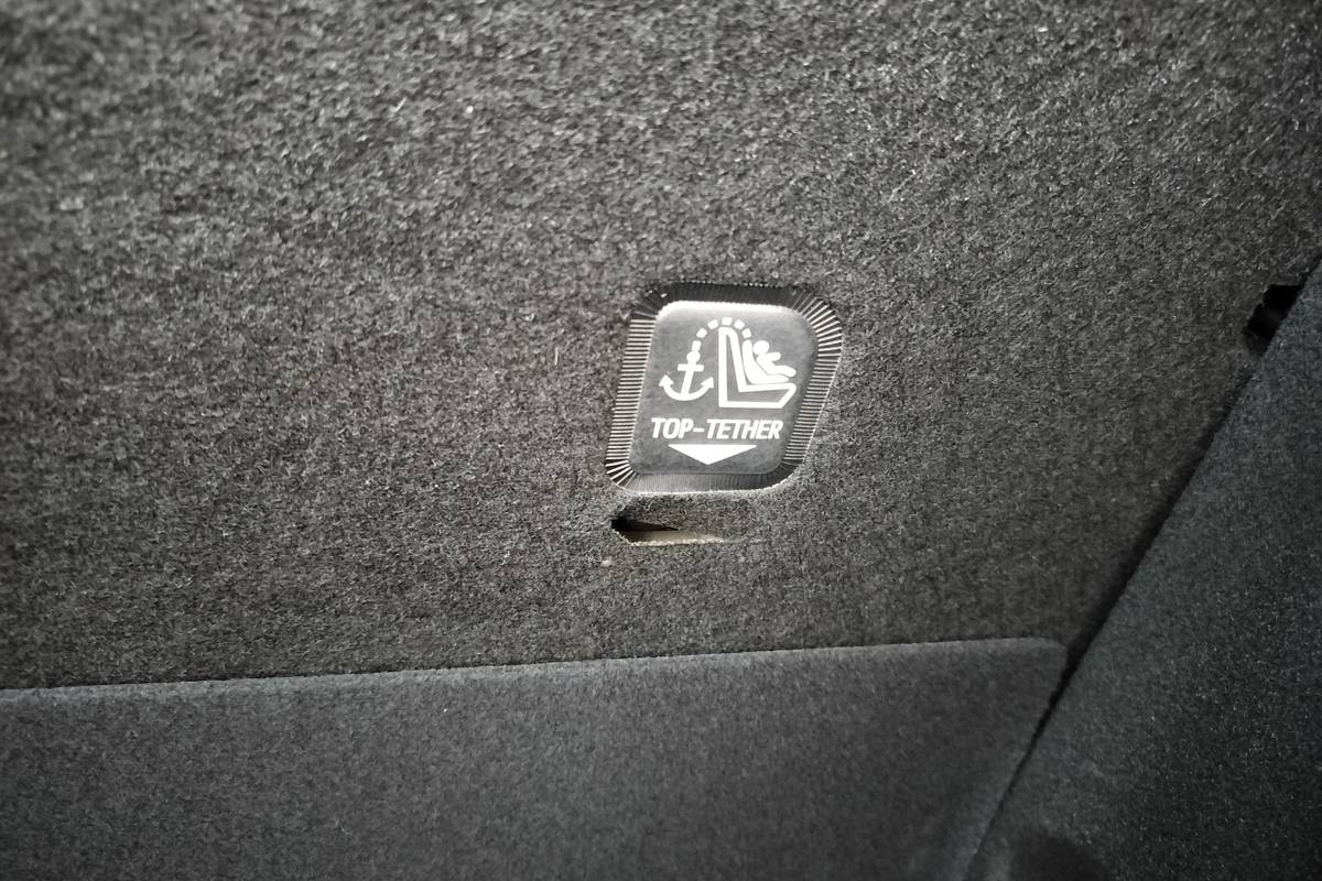 toyota prius 2025 interior csc 03 jpg
