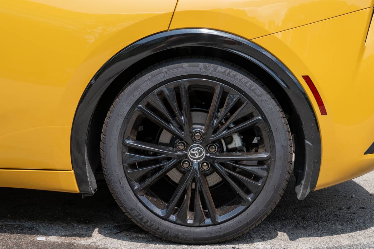 toyota prius nightshade 2025 05 exterior wheel jpg
