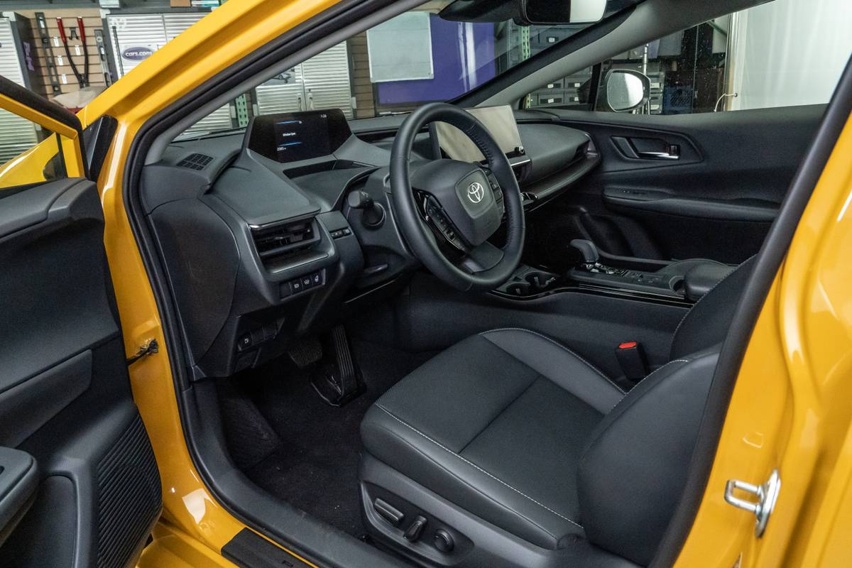 toyota prius nightshade 2025 14 interior front row jpg