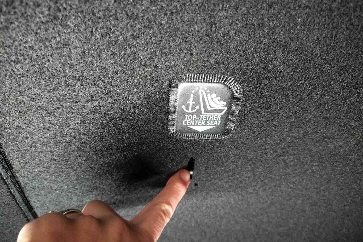 toyota rav4 2026 interior csc 02 jpg