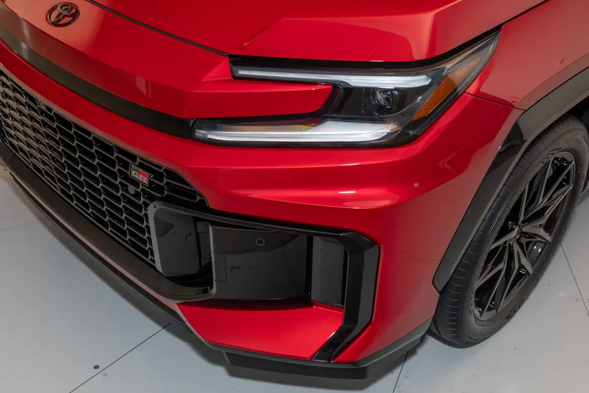 toyota rav4 gr sport 2026 07 exterior headlight jpg