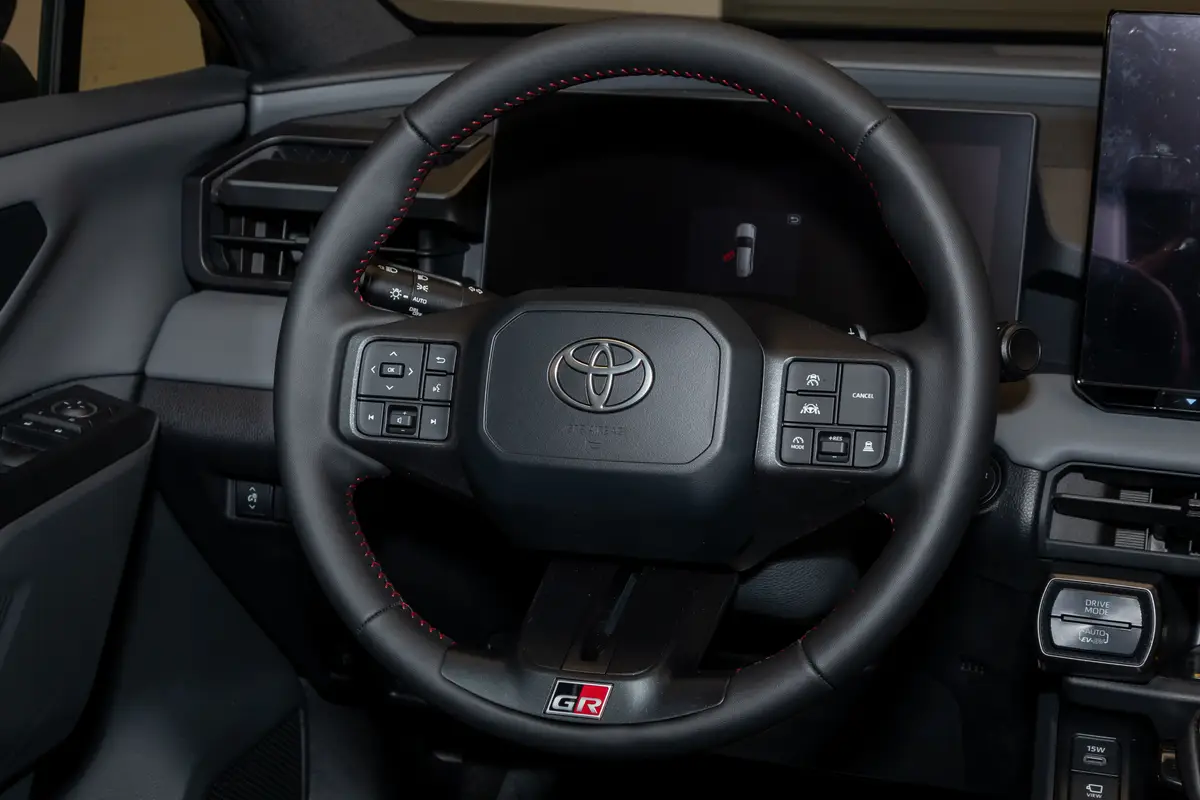 toyota rav4 gr sport 2026 23 interior steering wheel jpg