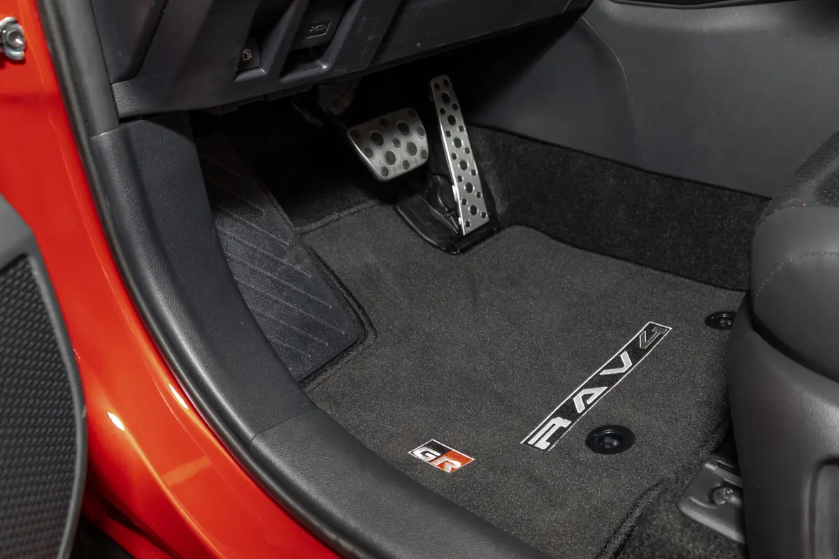 toyota rav4 gr sport 2026 28 interior floormat jpg