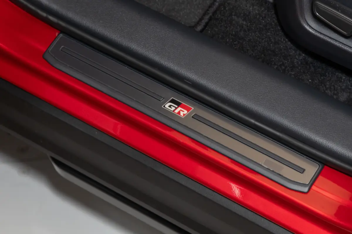 toyota rav4 gr sport 2026 33 interior door badge jpg