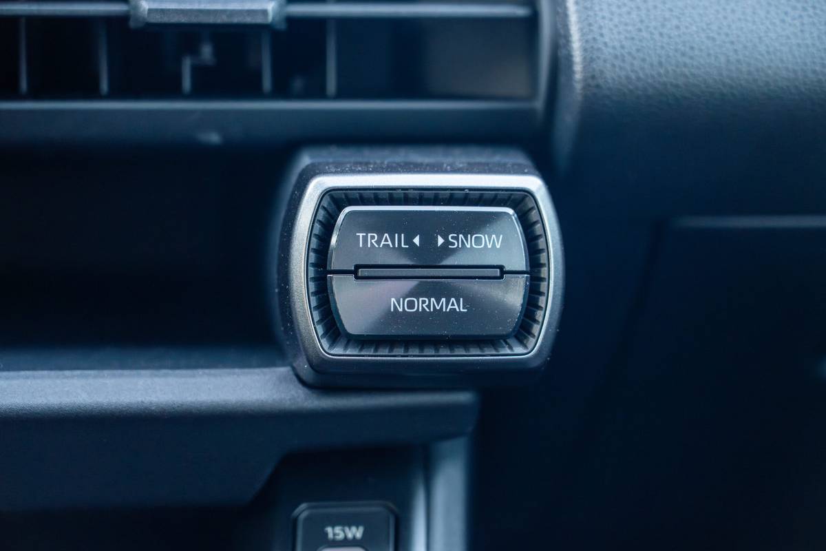 toyota rav4 hybrid le awd 2026 21 interior drive mode selector 1 scaled jpg