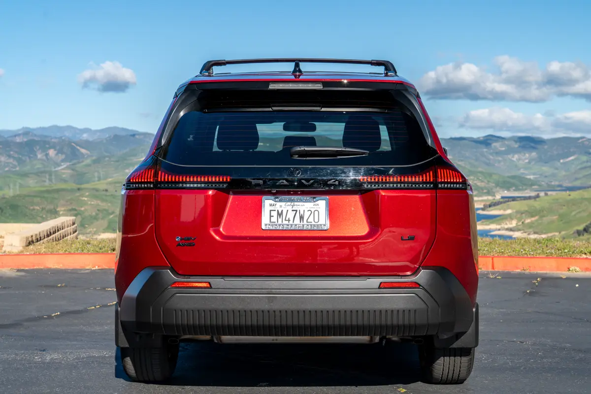 toyota rav4 hybrid le awd 2026 30 exterior rear jpg