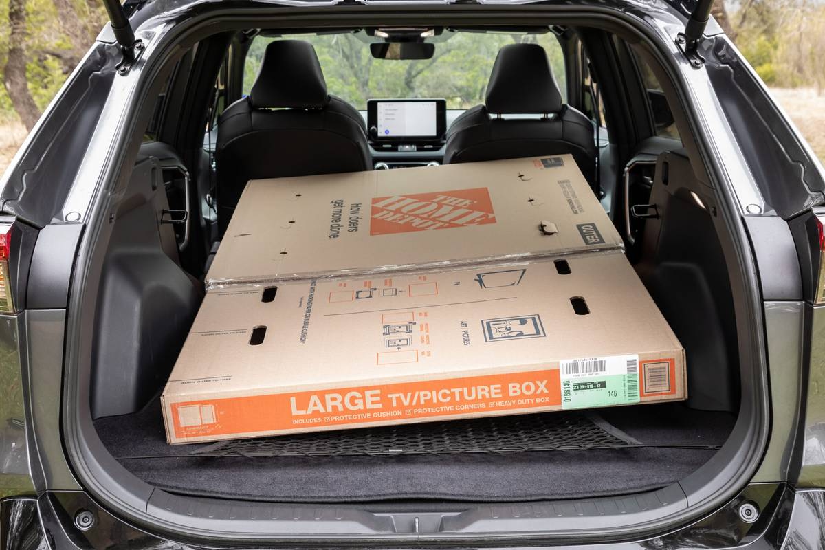 toyota rav4 hybrid xse awd 2024 53 interior cargo scaled jpg