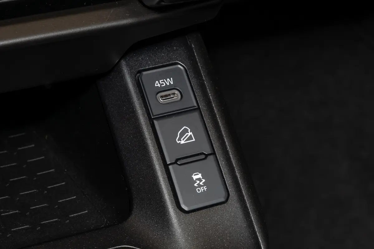 toyota rav4 limited 2026 63 interior center console controls jpg