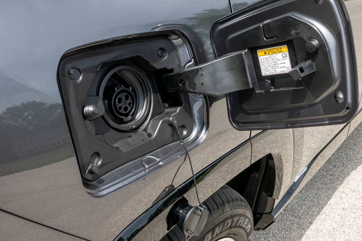 Rav4 prime outlet plug in