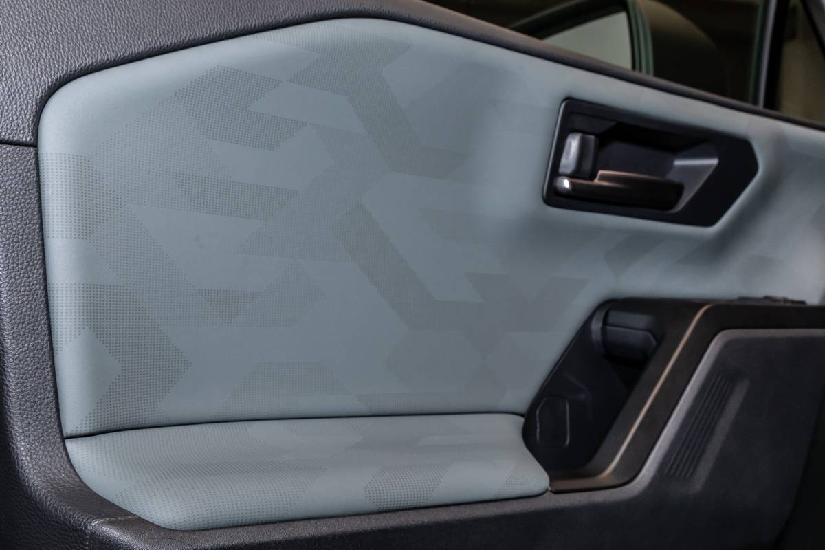 toyota rav4 woodland 2026 113 interior door jpg