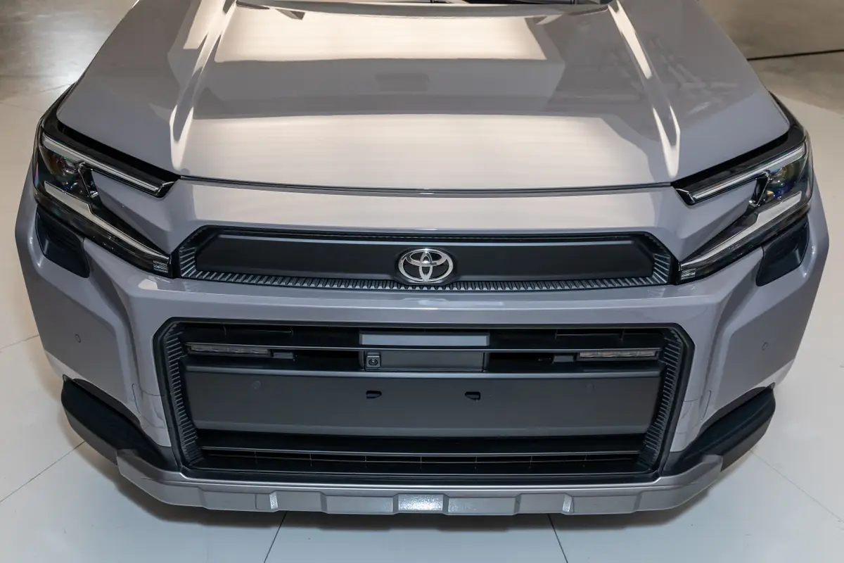 toyota rav4 woodland 2026 77 exterior front jpg
