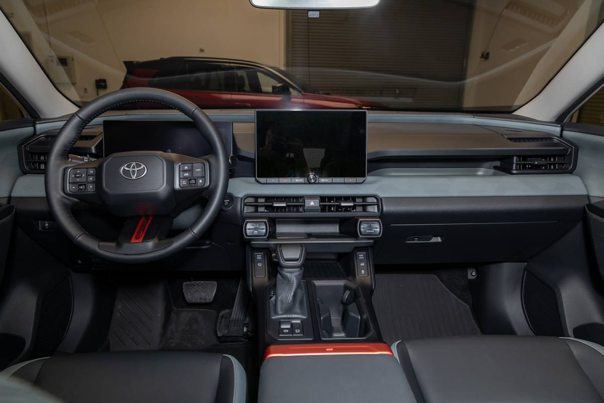 toyota rav4 woodland 2026 91 interior front row jpg