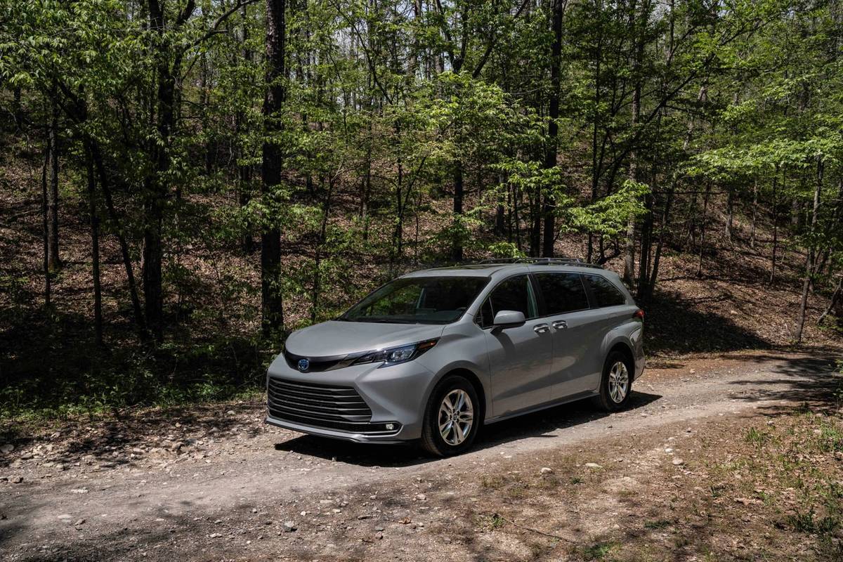 toyota sienna 2022 release date