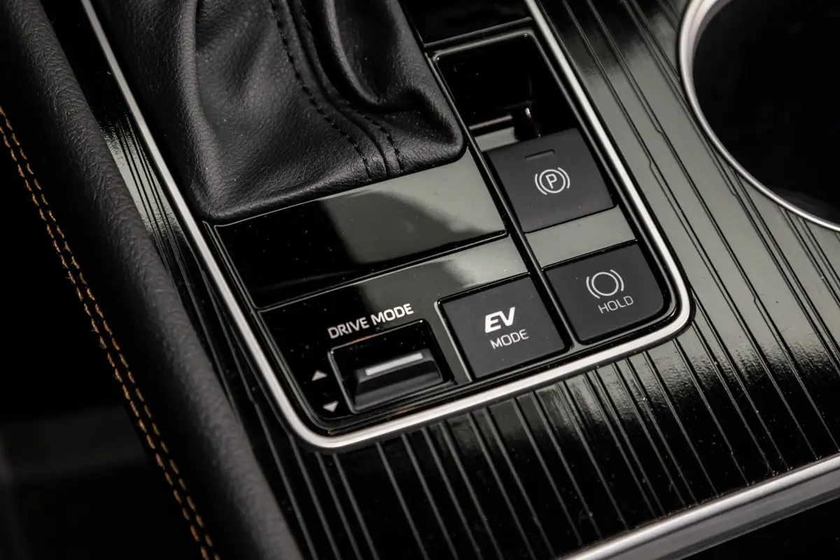 toyota sienna xle 2025 25 interior drive mode jpg
