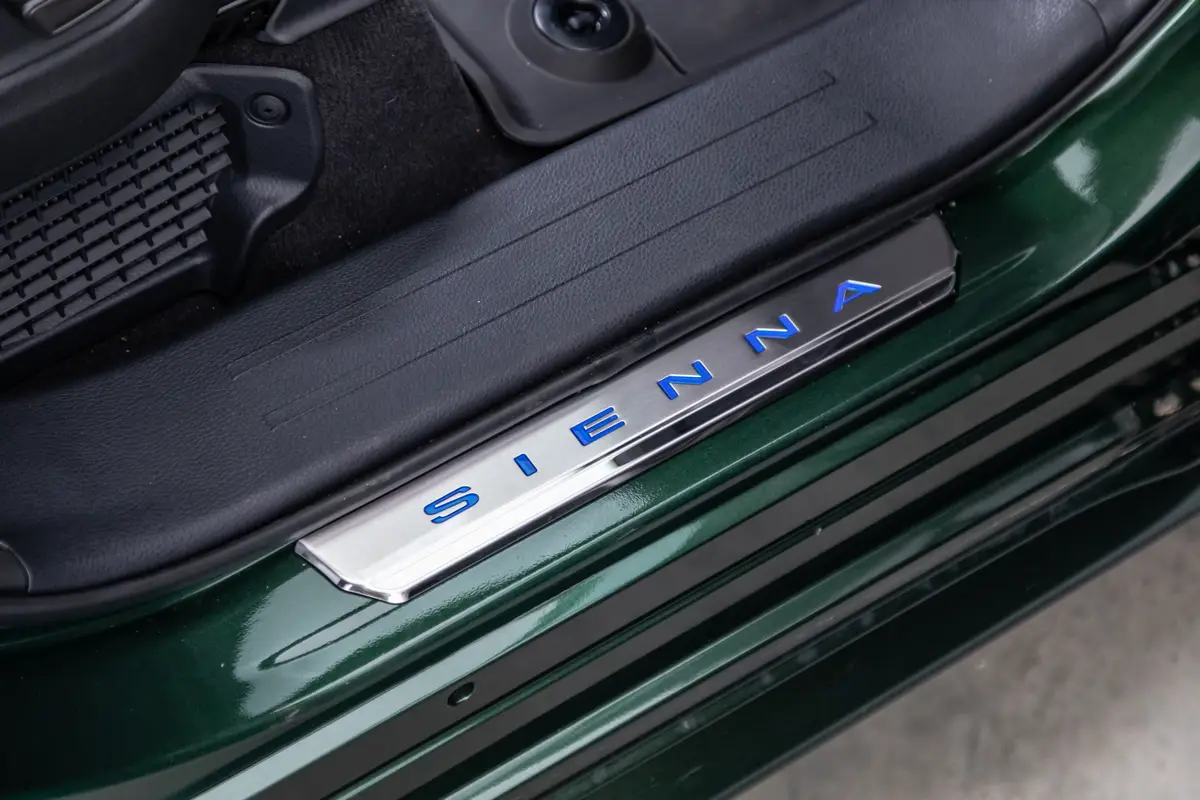 toyota sienna xle 2025 38 interior door badge jpg