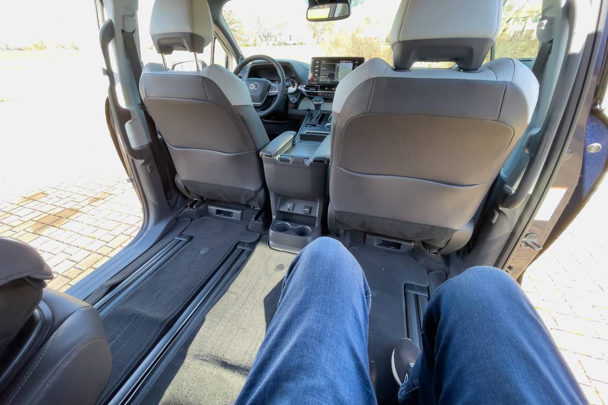 I Drove the 2024 Toyota Sienna Hybrid to See What I’m Missing in My 3 ...