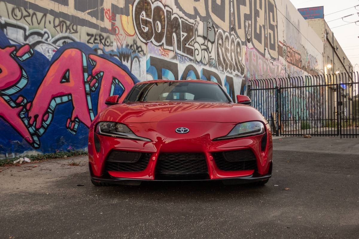 toyota-supra-2020-01-exterior--front--red--textures-and-patterns--urban.jpg