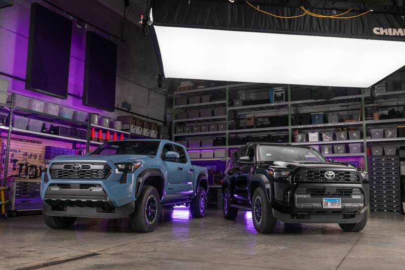 toyota-tacoma-2026-toyota-4runner-2025-04-exterior-group