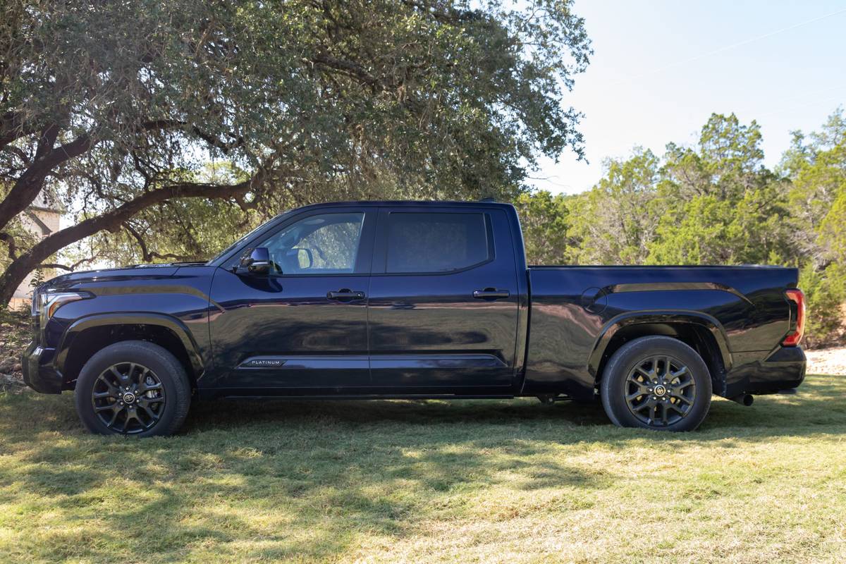 toyota tundra platinum i force max 2022 07 blue exterior profile truck scaled jpg